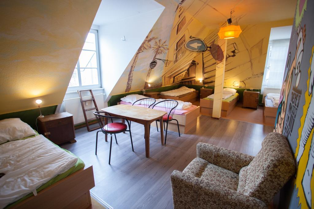 Labyrinth Hostel Weimar Exterior foto
