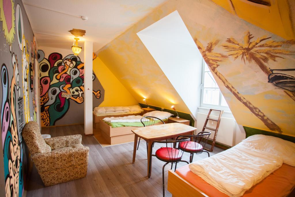Labyrinth Hostel Weimar Exterior foto